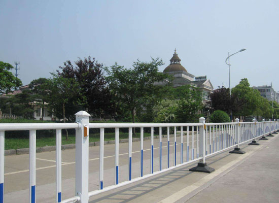 南京道路護(hù)欄價(jià)格